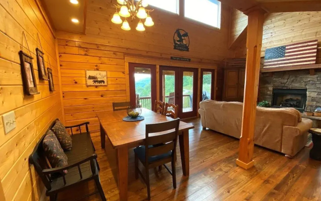 photo 2 of Game Keeper - 3 Br Cabin
