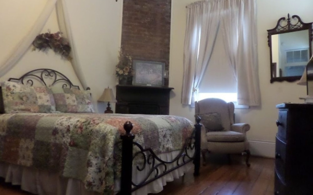 photo 3 of Garden District B&B