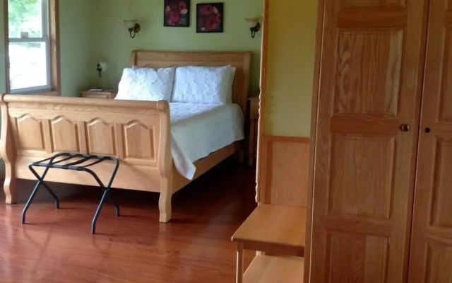 photo 3 of Garden Gate Get-A-Way Bed & Breakfast