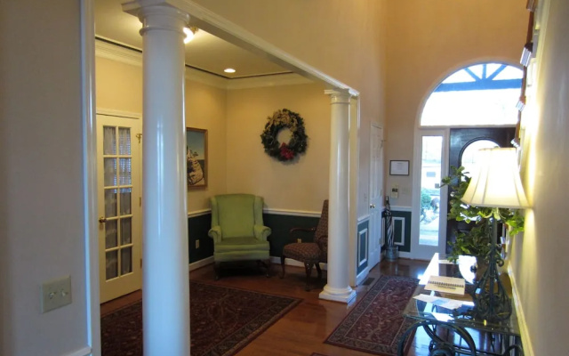 photo 4 of Garden Inn Bed & Breakfast at Bee Rock