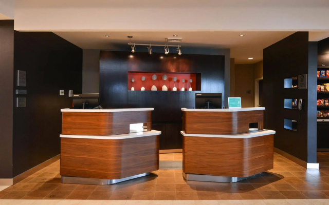 photo 2 of Courtyard by Marriott St. Louis St. Peters