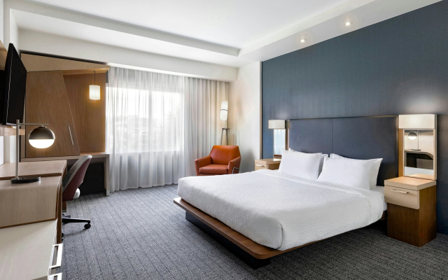 photo 3 of Courtyard by Marriott St. Louis St. Peters