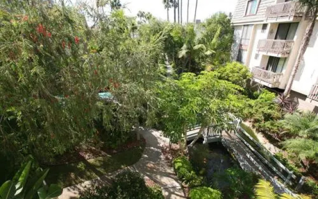 photo 5 of Garden Retreat Condo
