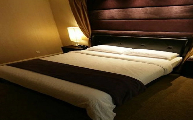 photo 4 of Garden Suite Hotel