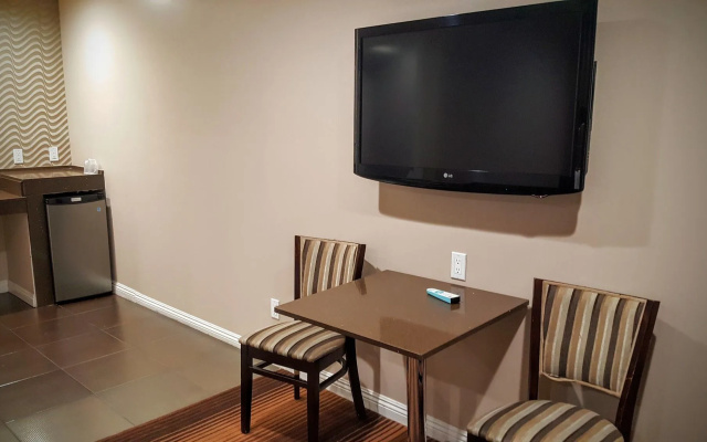 photo 5 of Gardena Terrace Inn