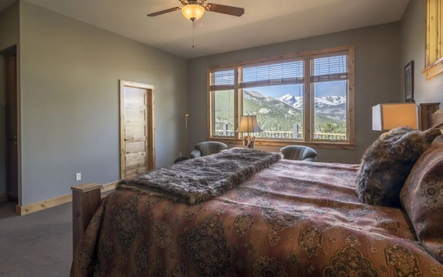 photo 5 of Garlands' Alpine Lodge Luxury Vacation At Windcliff 3 Bedroom Home by RedAwning