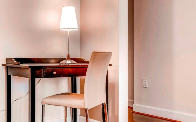 photo 2 of Global Luxury Suites at Back Bay