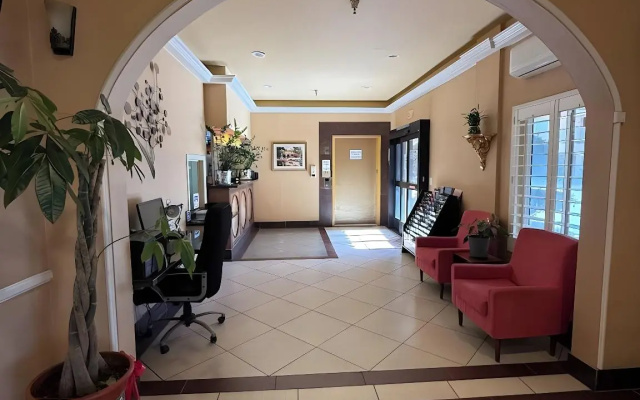 photo 2 of Garvey Inn Hotel - 小台北酒店, Monterey Park