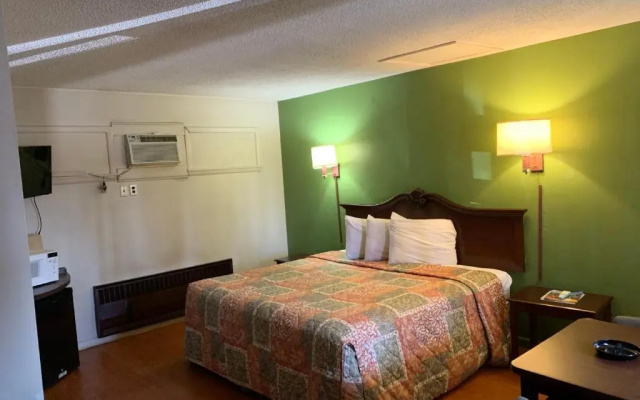 photo 5 of Gas Lite Motel