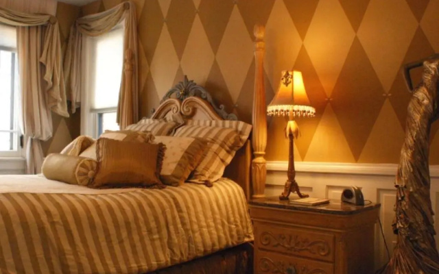 photo 4 of Gaslight Bed and Breakfast