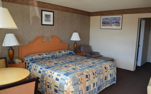 photo 3 of Gateway Inn Fairfield