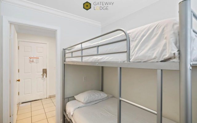 photo 5 of Gateway Lodge