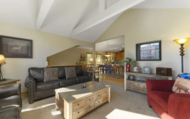 photo 3 of Gateway to the Wildside - 3 Br Townhouse