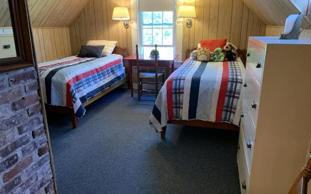 photo 5 of Geary House at Fifield Point - Three Bedroom Home