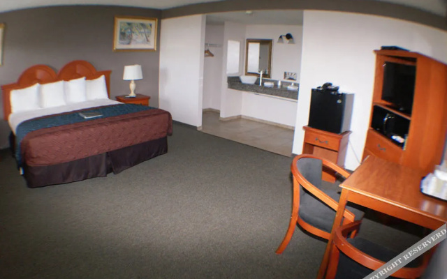 photo 2 of Sun Coast Inn