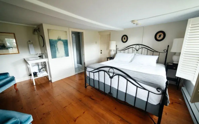 photo 4 of The General Stanton Inn