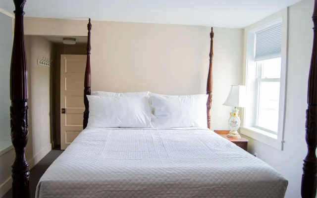 photo 5 of The General Stanton Inn