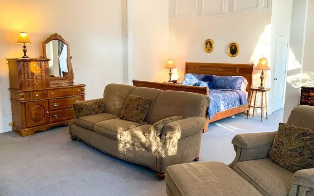 photo 5 of The General's Quarters Boutique Hotel