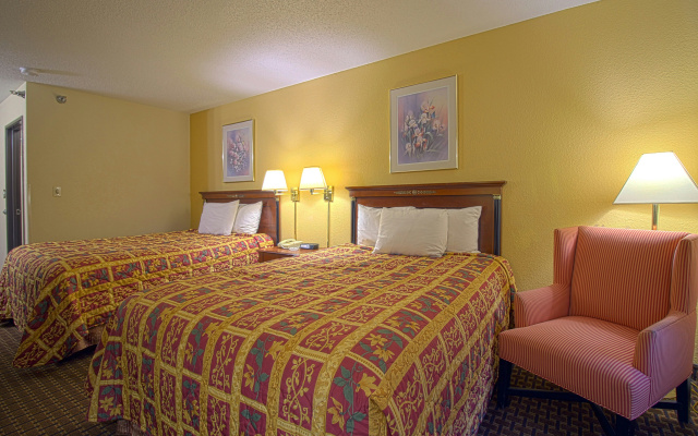 photo 4 of Geneva Motel Inn