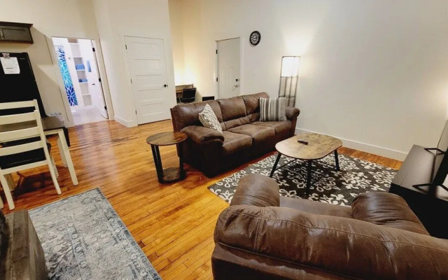 photo 5 of Geneva's Place LLC