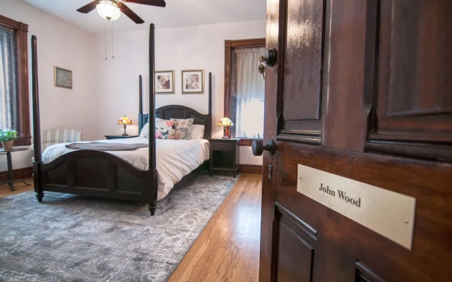 photo 3 of George Washington Wood Bed & Breakfast
