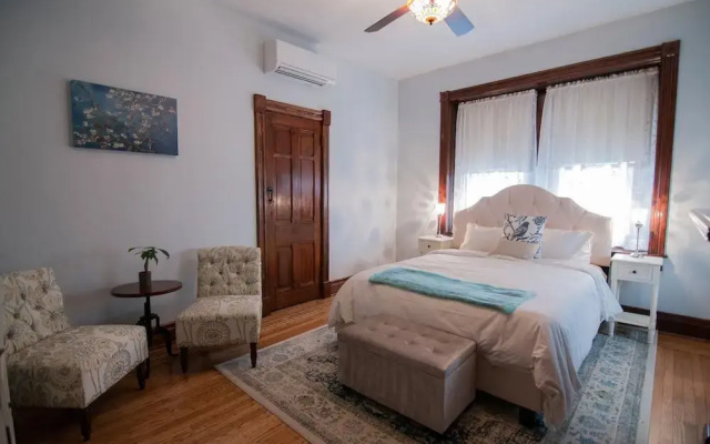 photo 5 of George Washington Wood Bed & Breakfast