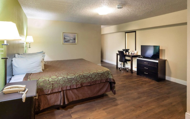 photo 4 of Rodeway Inn Georgetown