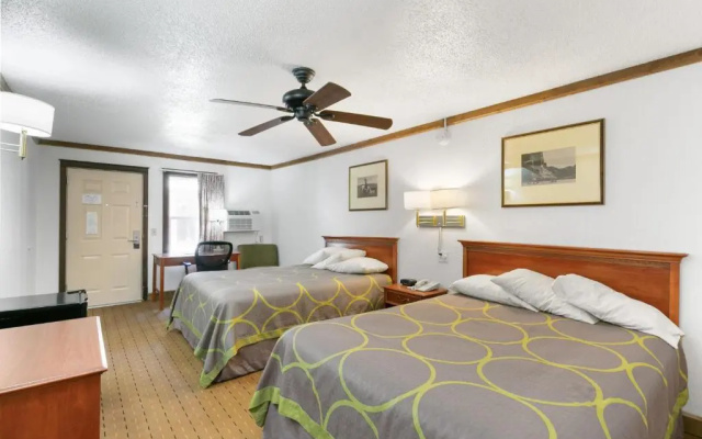 photo 2 of Georgetown Lodge