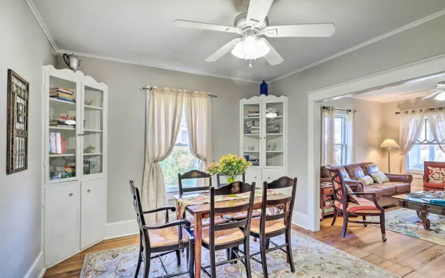 photo 2 of Georgetown Vacation Rental Close to Town Square!