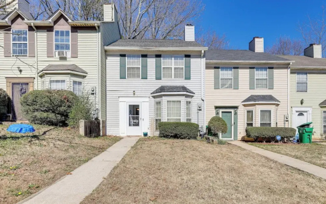 photo 2 of Georgia Townhome - 3 Mi to Stone Mountain Park!