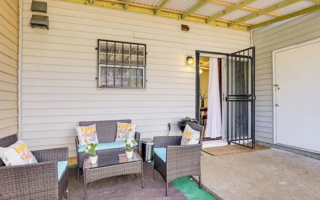 photo 3 of Georgia Townhome - 3 Mi to Stone Mountain Park!