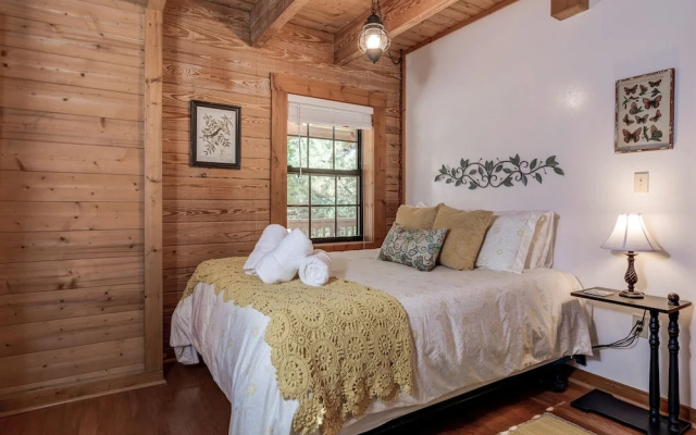 photo 5 of Glade Mountain Top Retreat - 3 Br Cabin