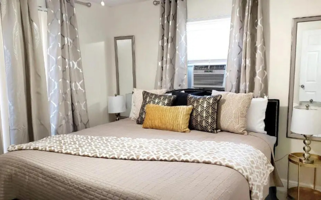 photo 4 of Glam 2 Bedroom Suite 4 Miles from Hard Rock Stadium