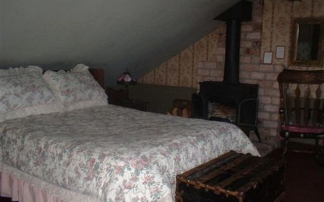 photo 4 of Glass Beach Inn