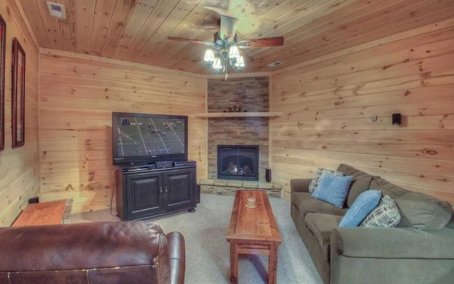photo 4 of Glass Lodge by Escape to Blue Ridge