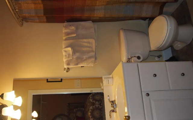 photo 2 of Glassy View Bed & Breakfast