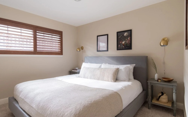 photo 2 of Glen by AvantStay Sleek Charming Home in Wine Country w Pool Hot Tub