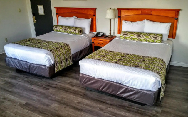 photo 2 of Jewel City Inn