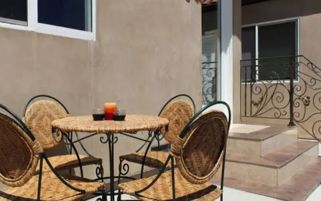 photo 5 of Glendale Guest House