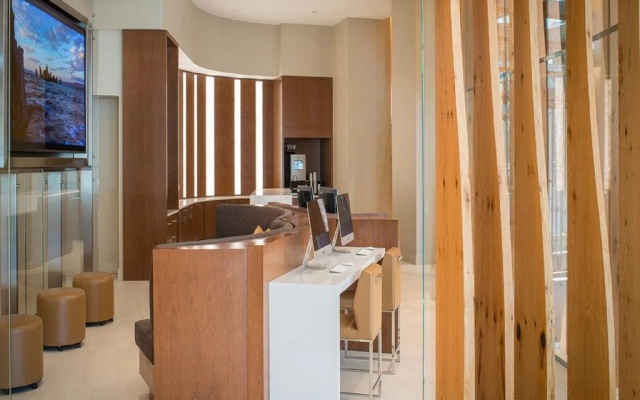photo 2 of Global Luxury Suites at Metropolitan North