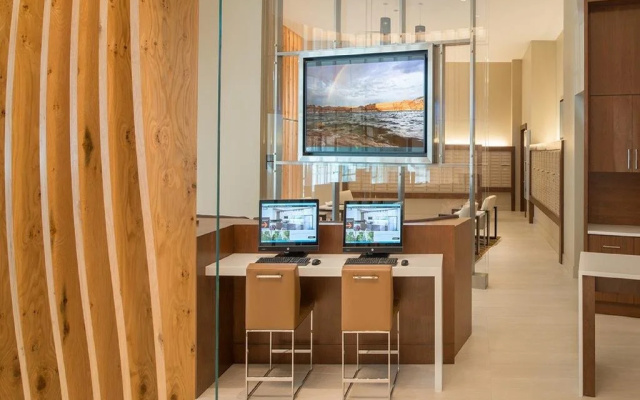 photo 3 of Global Luxury Suites at Metropolitan North