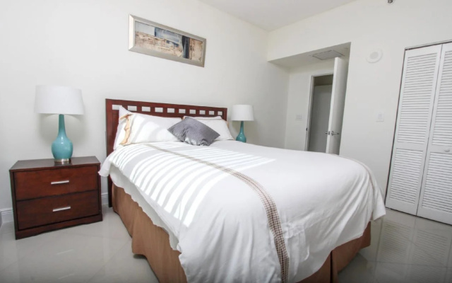 photo 4 of Global Luxury Suites at One Broadway