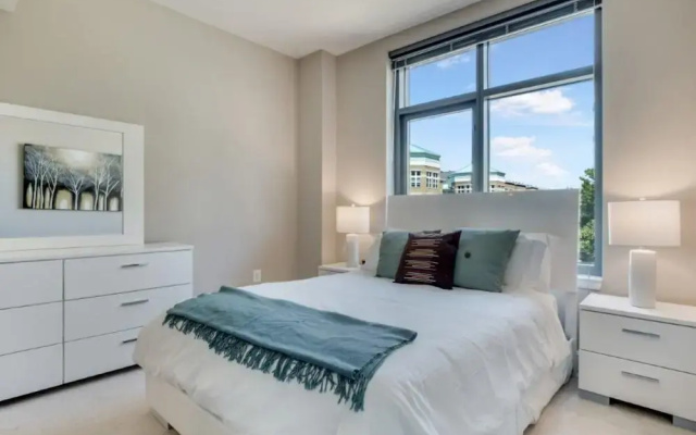 photo 2 of Global Luxury Suites at Town Center North