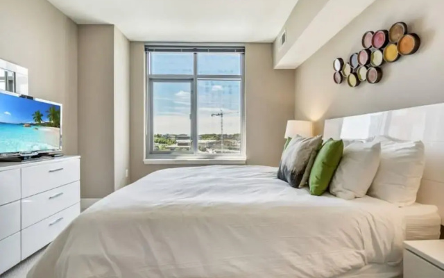 photo 3 of Global Luxury Suites at Town Center North