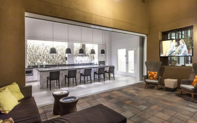 photo 2 of Global Luxury Suites Baypointe Station