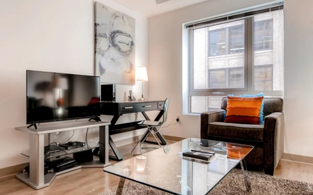 photo 4 of Global Luxury Suites in Rosslyn
