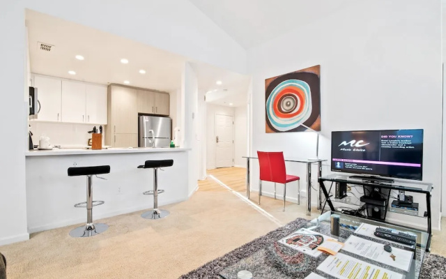 photo 3 of Global Luxury Suites near Apple HQ