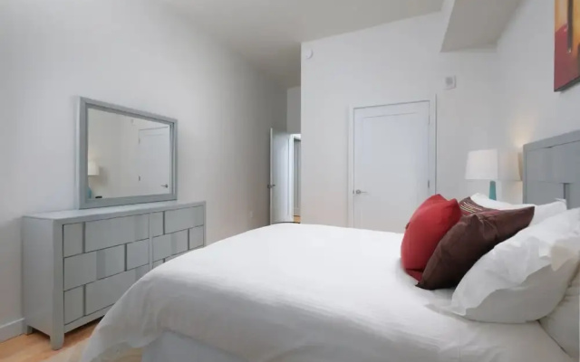photo 5 of Global Luxury Suites near Union Station