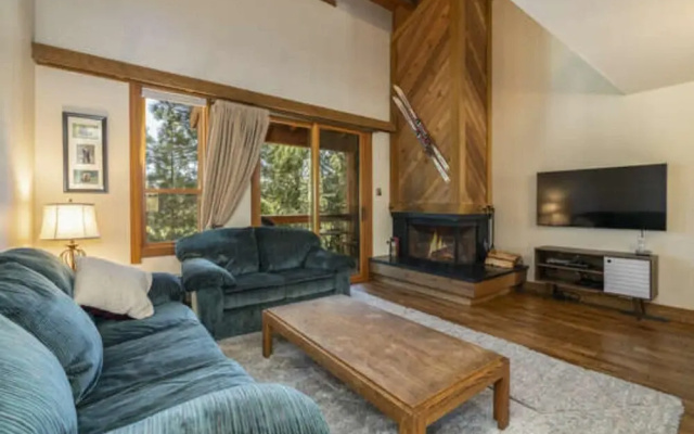 photo 3 of Gold Bend 5111 by Tahoe Mountain Properties