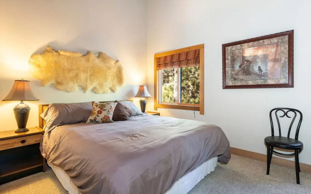 photo 4 of Gold Bend Condominiums